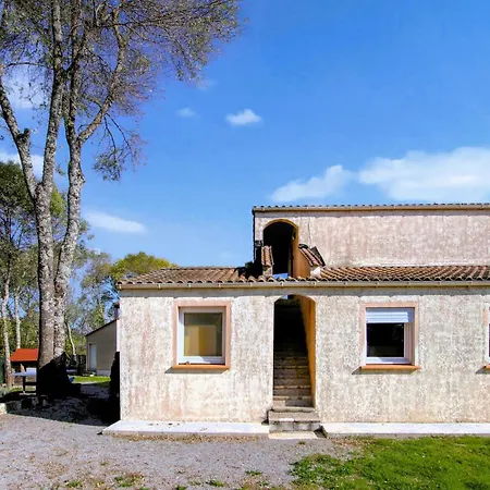 2 Bedroom Cozy In Holiday home Lablachere
