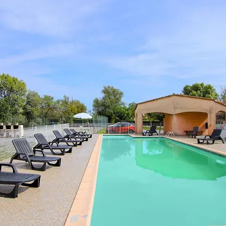 Beautiful In With Swimming Pool